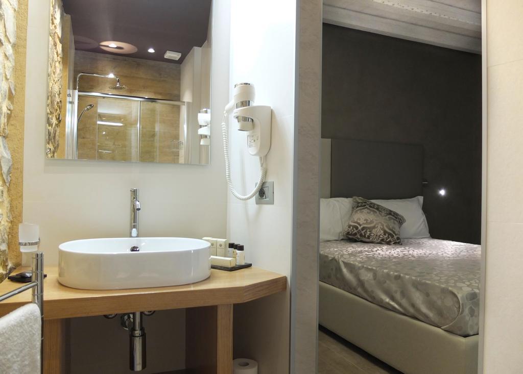 Notti O' Tunn Luxury Rooms In Centro Geraci Siculo Extérieur photo